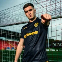 Derry City FC Goalkeeper Shirt 2023 -CASTOR Clothing Shop web 11 derry awa
